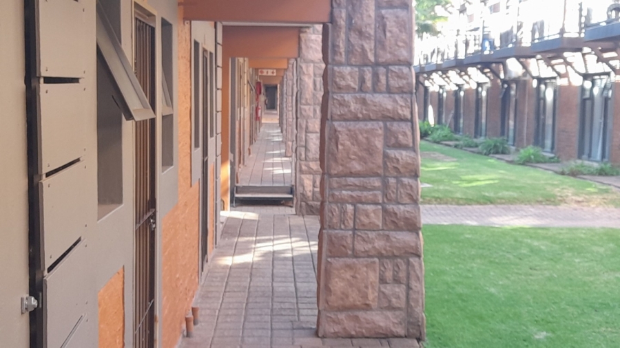 1 Bedroom Property for Sale in Vredenhof Sh Free State
